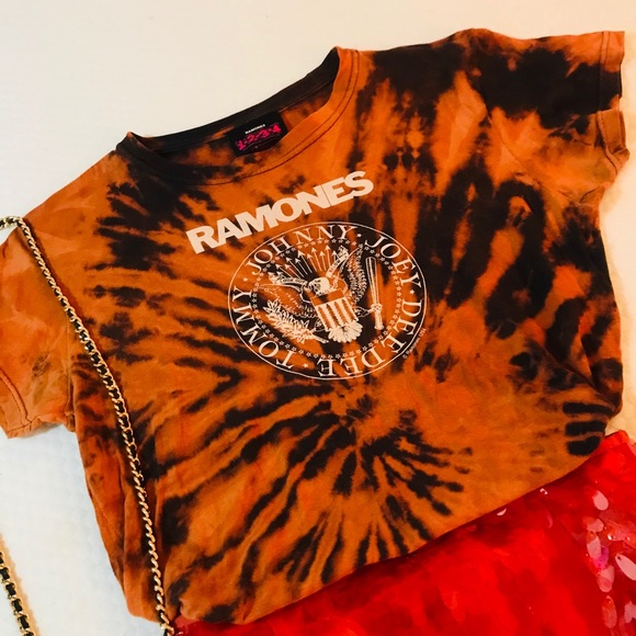 B1G1F 🌸 Custom Dyed Ramones Graphic Tee. - Picture 2 of 4